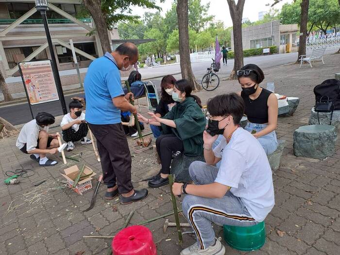 111年度原民週系列活動- 傳統童年味-布農族童玩製作活動-111年10月25日圖片