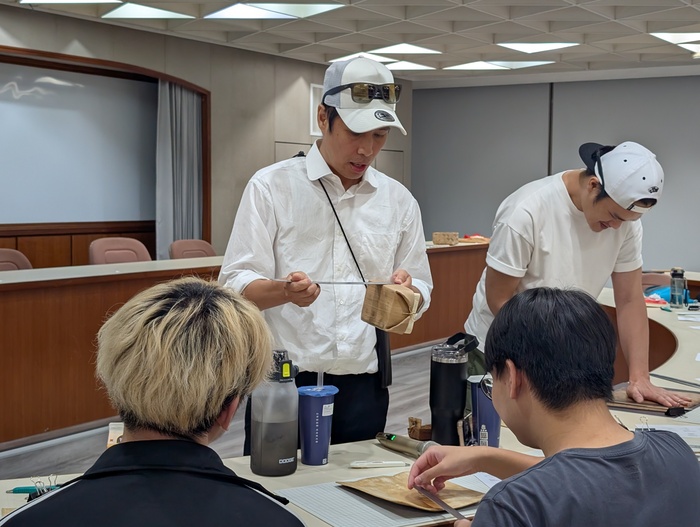 原住民族文化週-阿美族檳榔鞘製作-114年10月16日圖片