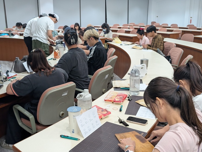 原住民族文化週-阿美族檳榔鞘製作-114年10月16日圖片